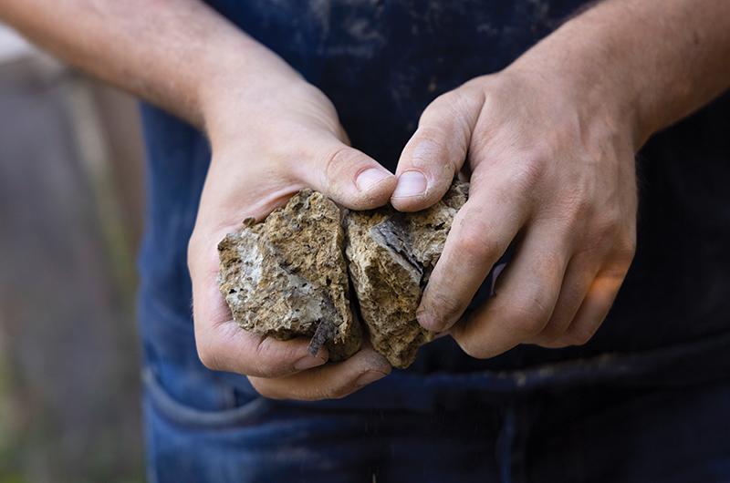 Thanhauser’s mediums range from unrefined Vineyard clay to smooth white “slip” (below).